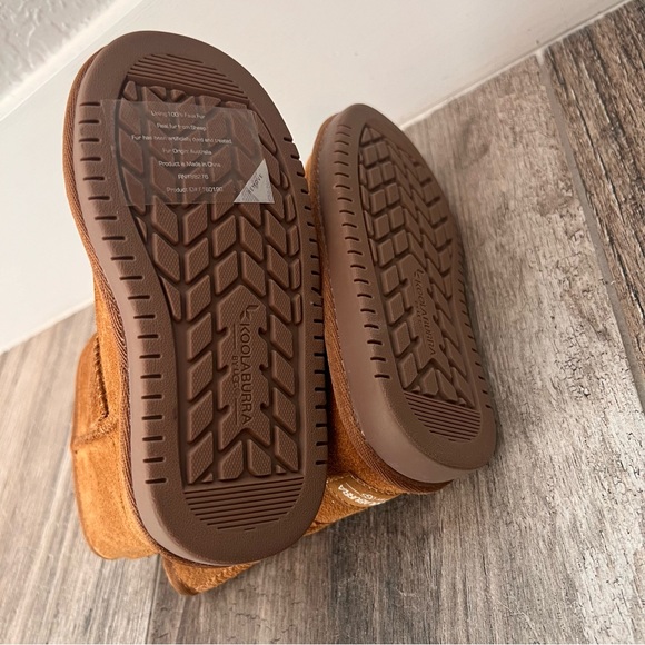 Koolaburra by UGG Victoria Short Winter Boots bow Brown fur Girls Size 8 NWT - Picture 9 of 13